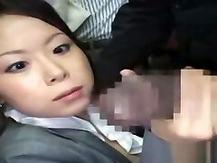 соблазняя восточная девушка-подросток получил трахал в межрасовый ххх видео