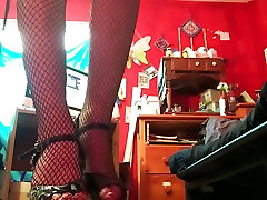 Redjhead Teen Teases You With Her Sexy Heels, Fishnets and Painted Toes