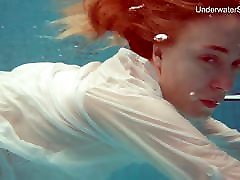Diana Zelenkina hot mujer hermosa penetrada underwater