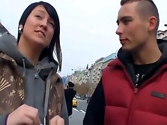 Brunette fat ass indain boy to boy picks up tourist