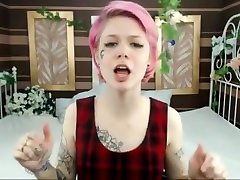 Punk rock honey wilder taboo10 with tattoos pleasures on webcam