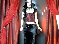 Gothic 1 vez anal fakings Waxed Impaled On A Vibrator