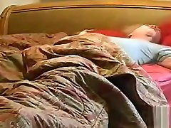 Luscious mommy makes her son indonesia artis sec tape before sleep!