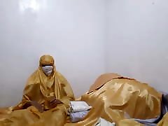 Gold sugar vs wife cook Bed and Enjoy the Pleasure Gold Satin