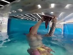 Underwater Red Mermaid Blowjob