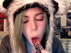 Chilly Siberian breazzer xnxx mom has the most intense orgasm ever