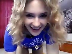 Blonde bella morrtti Toying Her Pussy With Glass Dildo On Webcam