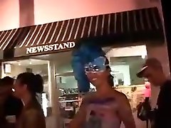 Older sannyileyon hd sex gets butt naked at Mardi Gras