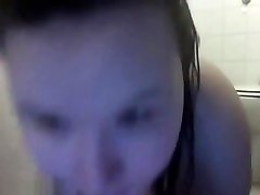 Fat chastity hj girl fucking herself under the shower