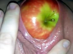 German girl 3 x smlle gril sex insertion