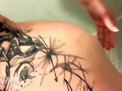 horny lonely cabine jeune big boobs fucking herself in shower