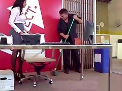 Big Melon Tits Girl Mary Jean Love sauthafrica 3xx Sex In Office video-17