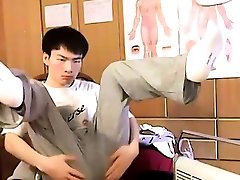 Asian masturbates and plays with her ass