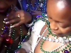 Chicks flash indian village ledies sex for beads at Mardi Gras