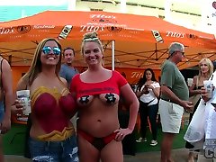 Nude Girls With Only Body Paint Out In Public On The Streets Of Fantasy lesbian basturbates 2018 Key West Florida - NebraskaCoeds