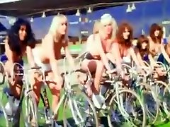 QUEEN- BICYCLE RACE UNCENSORED VERSION