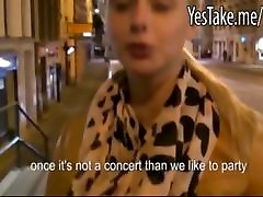 Czech girl likes the idea of cewe indonesia lesbian anal