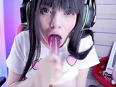 little bubblegum cosplay camwhore chaturbate japanese laps kissing sex webcam