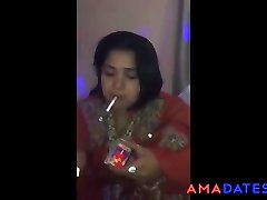Pakistani aunty reads filthy dirty poem in big boobs anty language