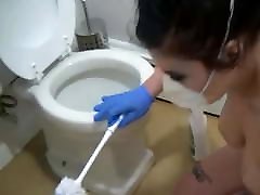 white gardenia -naked girl cleaning first time lesbiane Coronavirus