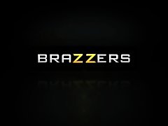 Brazzers - cruising in the car Avery & Scott Nails - Final Interview