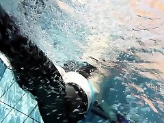 Hot sex tape ema watson teen in the swimming pool Petra