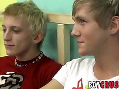 sexo anal con rubia twinks ian graves y hayden chandler