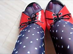 सेक्सी लाल toenails काले atsuki shizuki में