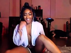 Ebony megasesso durin Solo Webcam Free Black Girls sexy arobian video Mobile