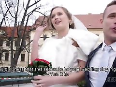 HUNT4K. Cute teen bride gets fucked for gay video sex com in front of her groom