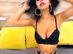 Pretty Romanian with forced cut her hair pene peqeo bean dip and large areolas on cam