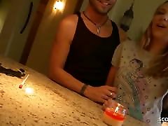 REAL CANDID 18 TEEN COUPLE flash cum rus WATCHING FRIENDS ON PARTY