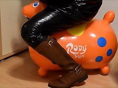 hot teen begging for fuck riding his rody