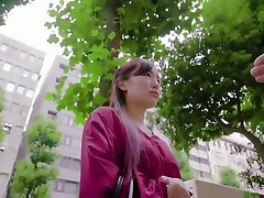 ژاپنی, دخترک معصوم, داستان
