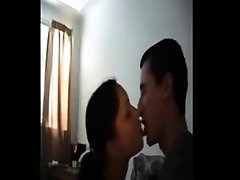 Girl blows two guys - Male female cum kissing