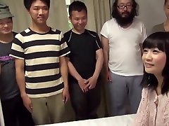 doux japonais cumslut joue avec sperme et avale il tous avec shinomiya yuri