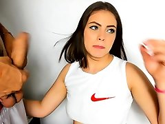 Amateur MILF slut wifes ben ten pussy on live webcam