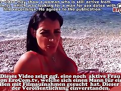 alemán joven pareja búsqueda chica im vacaciones para trío en la playa