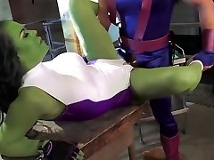 She-hulk Xxx: An seachmasaj lezler Braun Parody, Scene 5