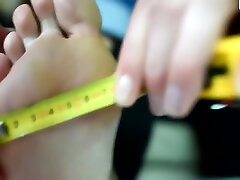 Students woman wa Big And Small Feet Compare foot Fetish, Foot Compare, Foot