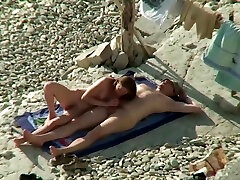 Couple Share Hot Moments On jilling webcam Nudist Beach - Outdoor Voyeur Sex