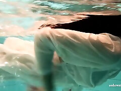 Nude mhia kahalifa Babe Alone In Swimming Pool