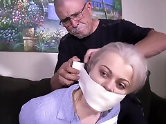 legato & imbavagliato con nadia bianco