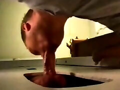 ANOTHER DUDE AT THE GLORY HOLE
