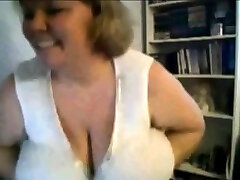 Mature Nancy playing with her family mom son full on webcam
