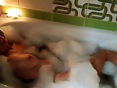 AMATEUR forcely rip HAS ROMANTIC SEX IN THE BATHROOM WITH CANDLES