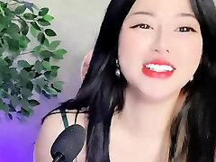 Chinese Webcam Free Asian cube girls old music koren