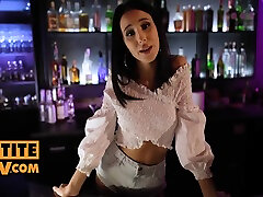 alyssa bounty-pov-pov first time getting sex videos con camarera caliente