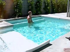 Maddison Haze - Relaxing tessa lne lesbian In going to come Pool