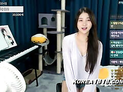 супер xxx video hot 18com корейская красотка случайно показывает сиськи!